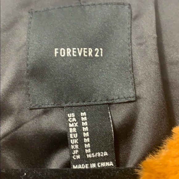 Faux fur crop jacket - Picture 5 of 6